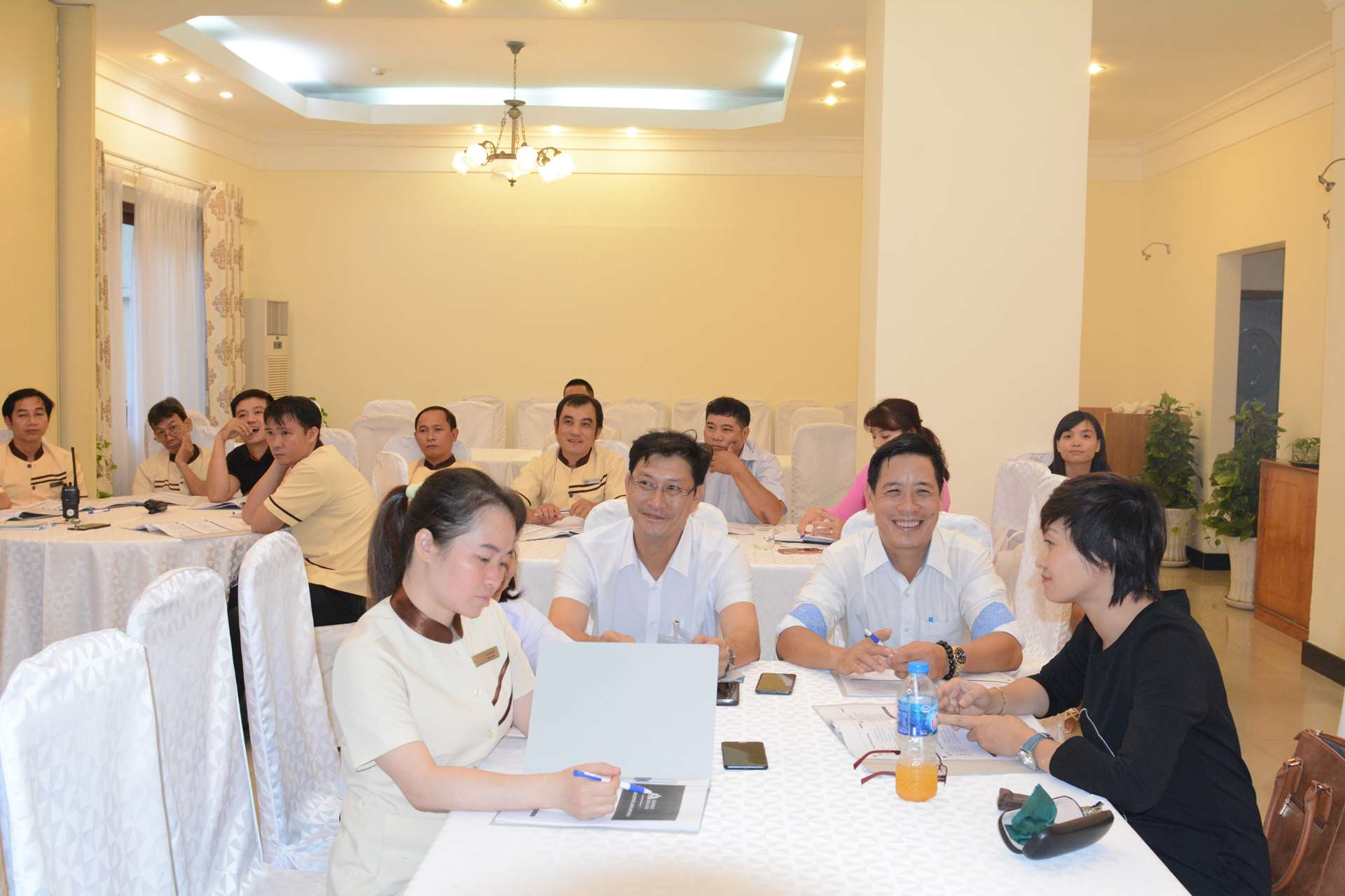 Lớp tập huấn nghiệp vụ buồng của các Nhà khách, Hội trường Thống Nhất