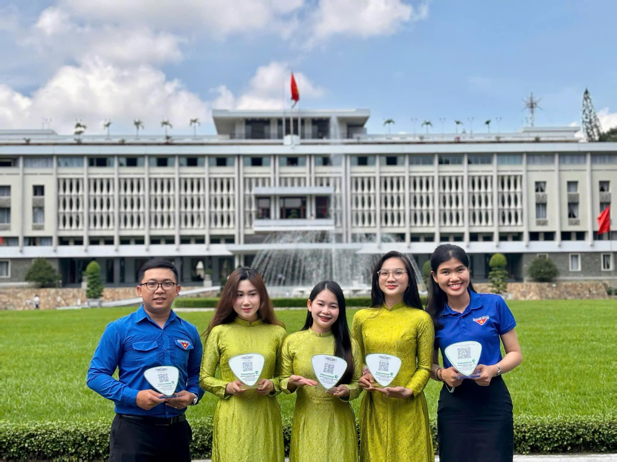 DỄ DÀNG THANH TOÁN KHI THAM QUAN DI TÍCH LỊCH SỬ DINH ĐỘC LẬP VỚI QR CODE VIETCOMBANK